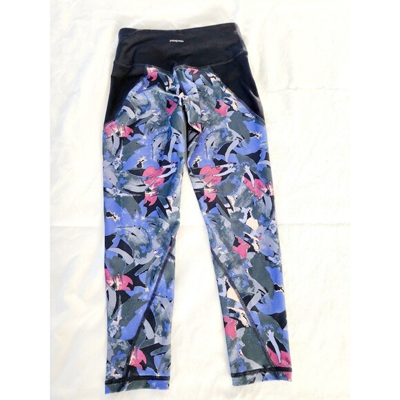Patagonia - Women's Centered Crop Leggings Abstract Jungle - Size XS - Picture 10 of 10